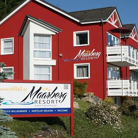 Feriehus Maarhoehe In The Maarberg Schalkenmehren