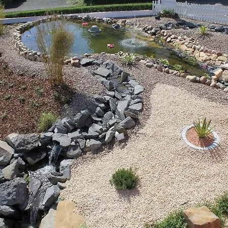 Feriehus Maarhoehe In The Maarberg Schalkenmehren