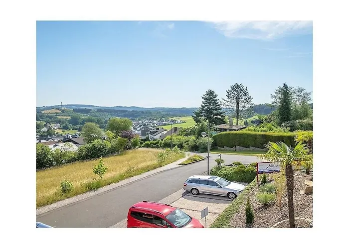 Maarhoehe In The Maarberg 汉格莫仁