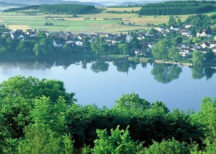 Maarhoehe In The Maarberg * 汉格莫仁