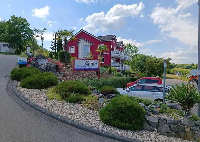 Maarhoehe In The Maarberg 汉格莫仁