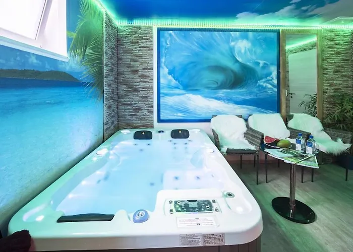 Maarhoehe In The Maarberg * 汉格莫仁