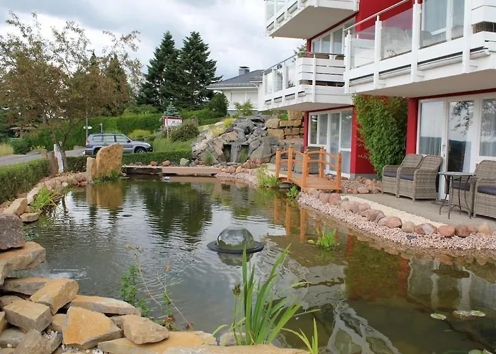 Maarhoehe In The Maarberg 度假居